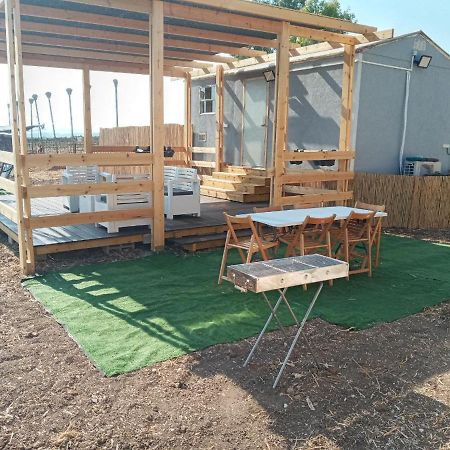 אצל דוד בכפר Lejlighed Kfar Gidon Eksteriør billede